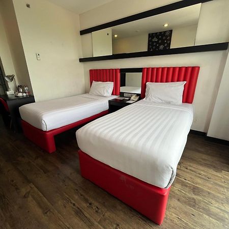 Kalya Hotel Bandung Dago Buitenkant foto