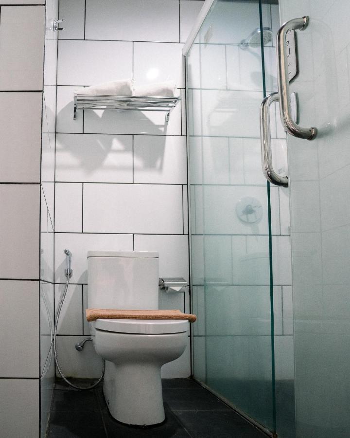 Kalya Hotel Bandung Dago Buitenkant foto