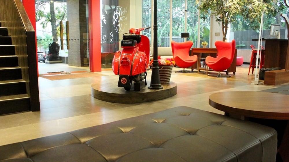 Kalya Hotel Bandung Dago Buitenkant foto