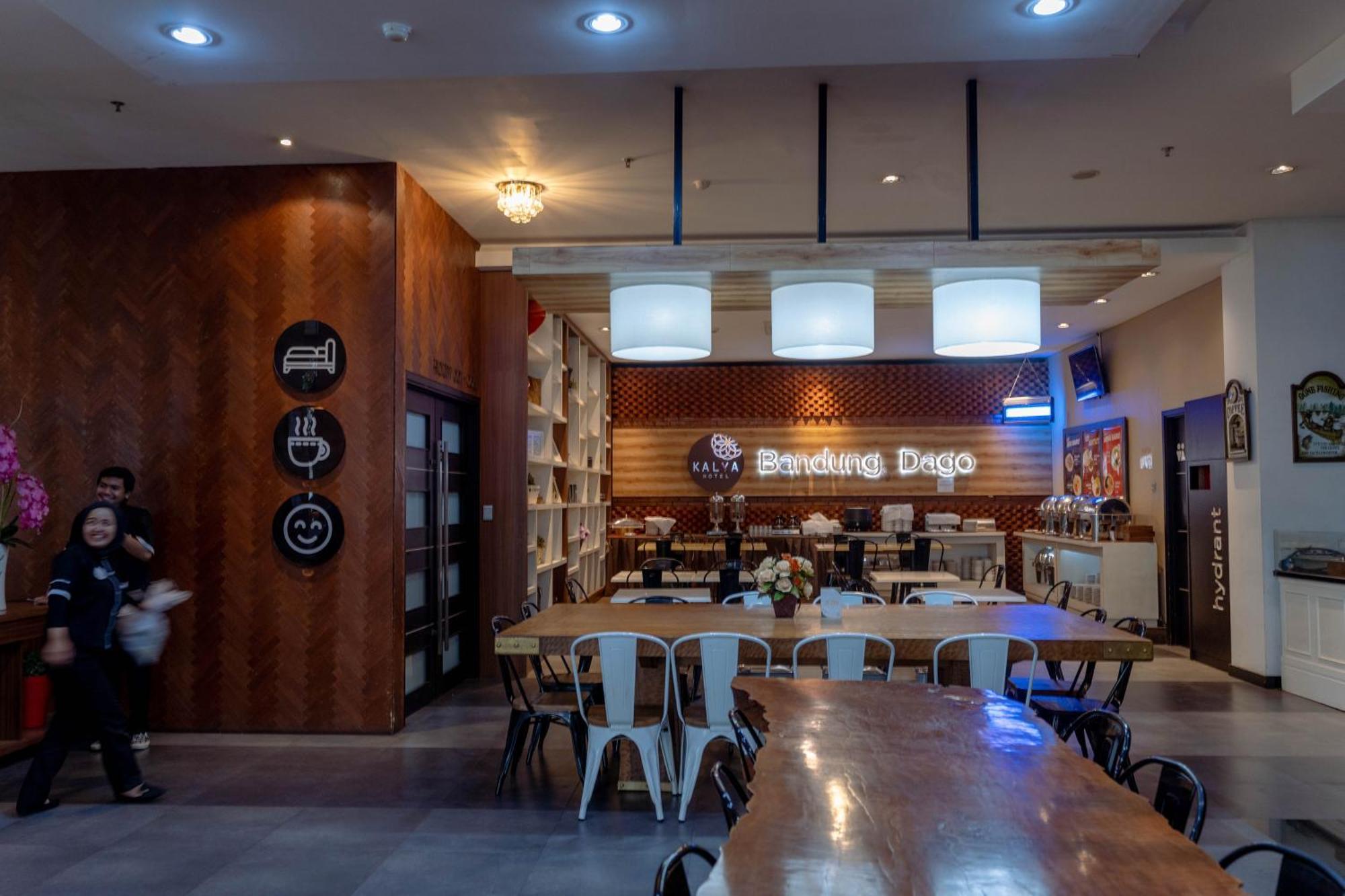 Kalya Hotel Bandung Dago Buitenkant foto