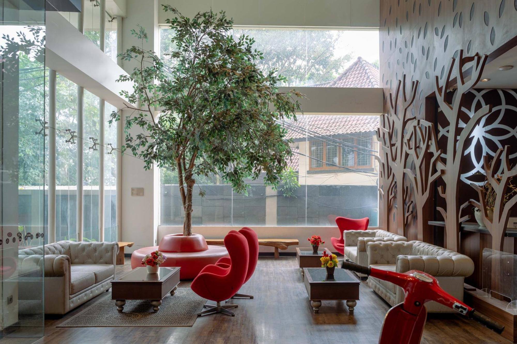 Kalya Hotel Bandung Dago Buitenkant foto