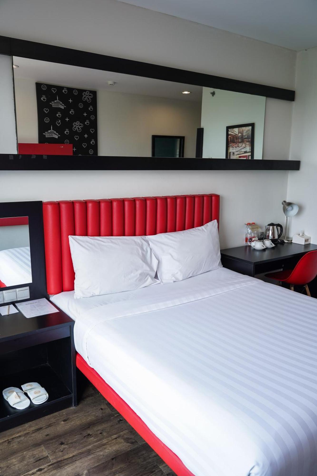 Kalya Hotel Bandung Dago Buitenkant foto
