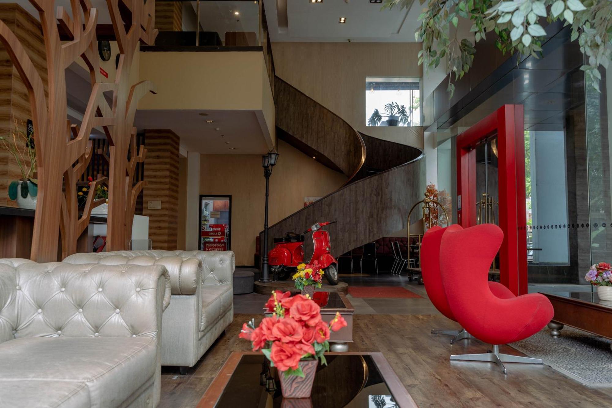 Kalya Hotel Bandung Dago Buitenkant foto