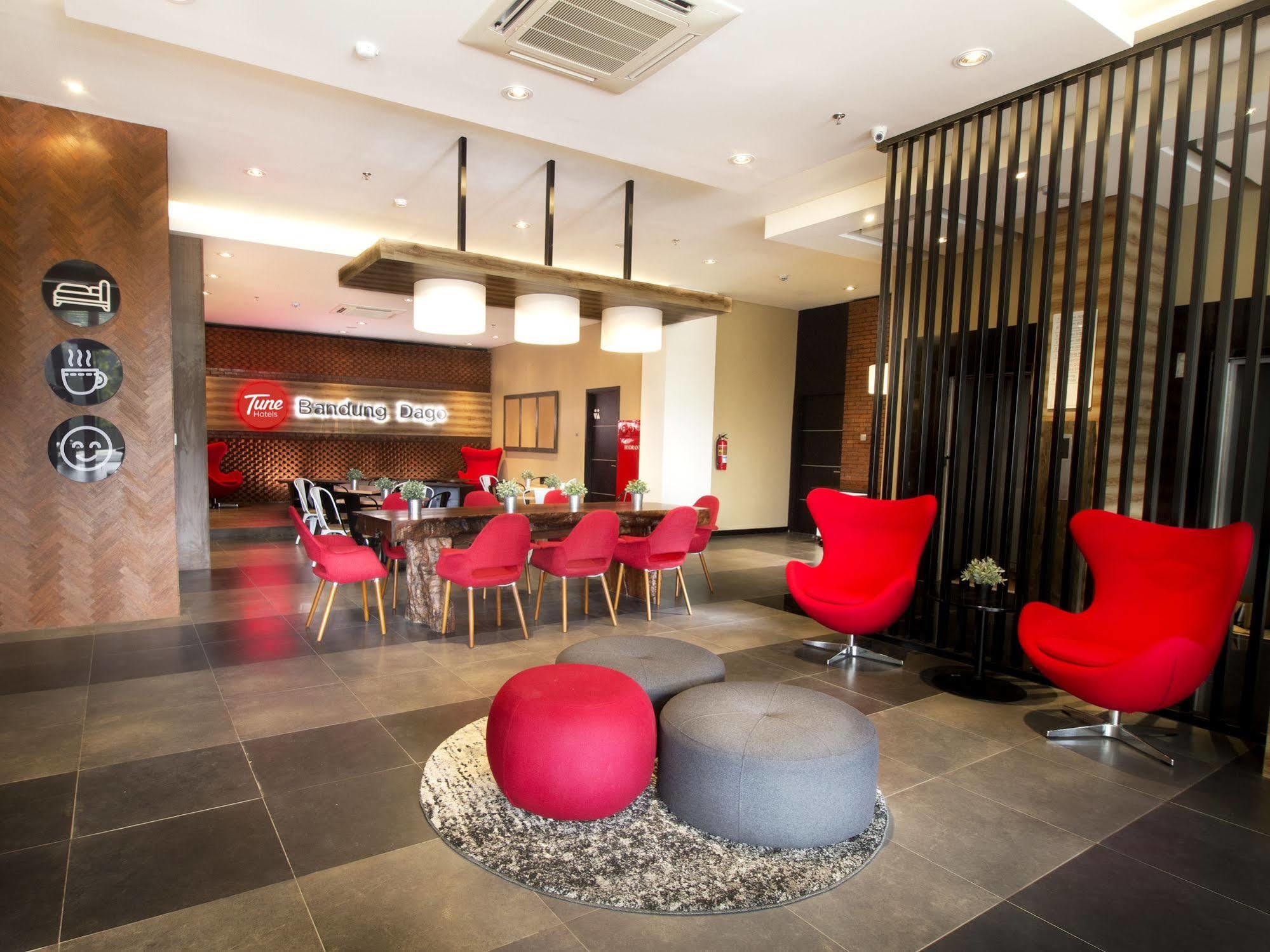 Kalya Hotel Bandung Dago Buitenkant foto